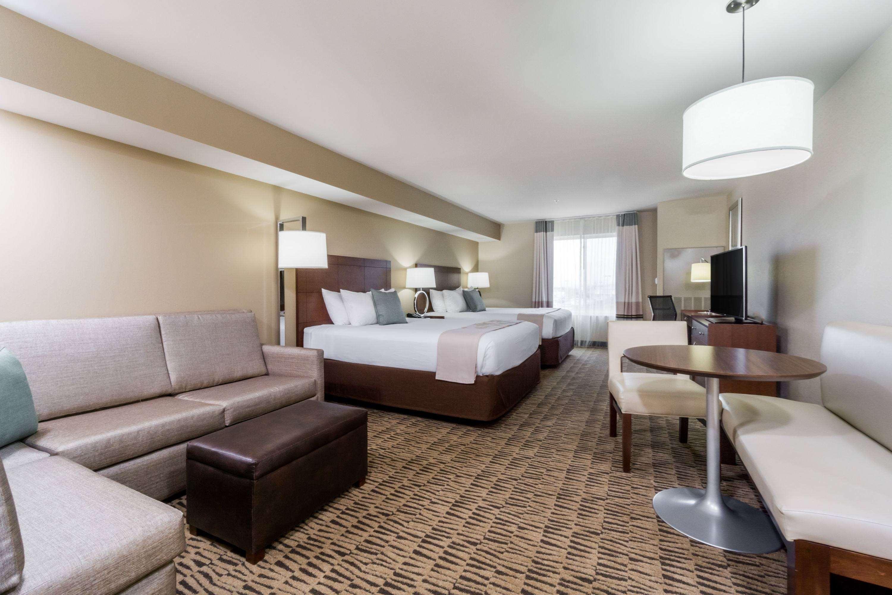 Hawthorn Suites By Wyndham Wheeling At The Highlands Triadelphia Bagian luar foto
