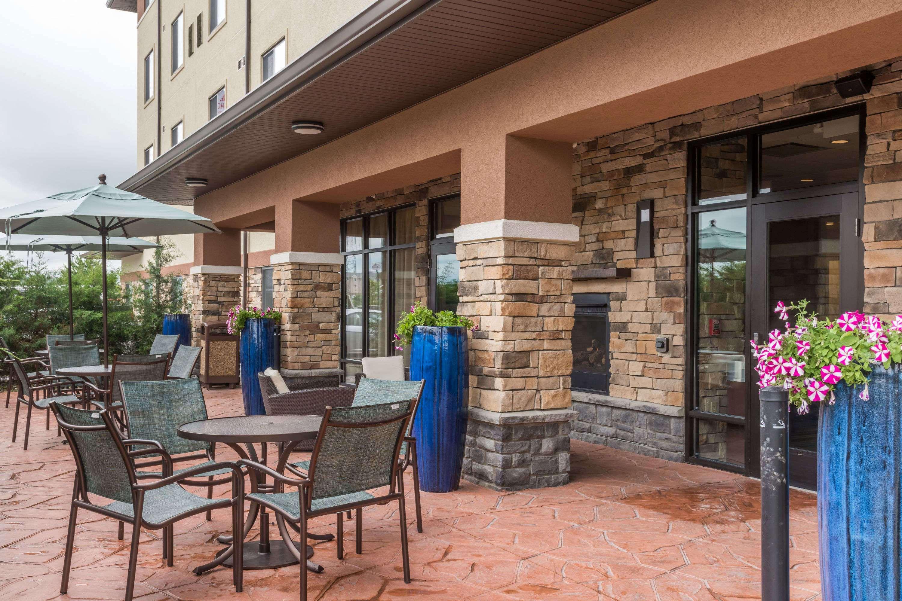 Hawthorn Suites By Wyndham Wheeling At The Highlands Triadelphia Bagian luar foto