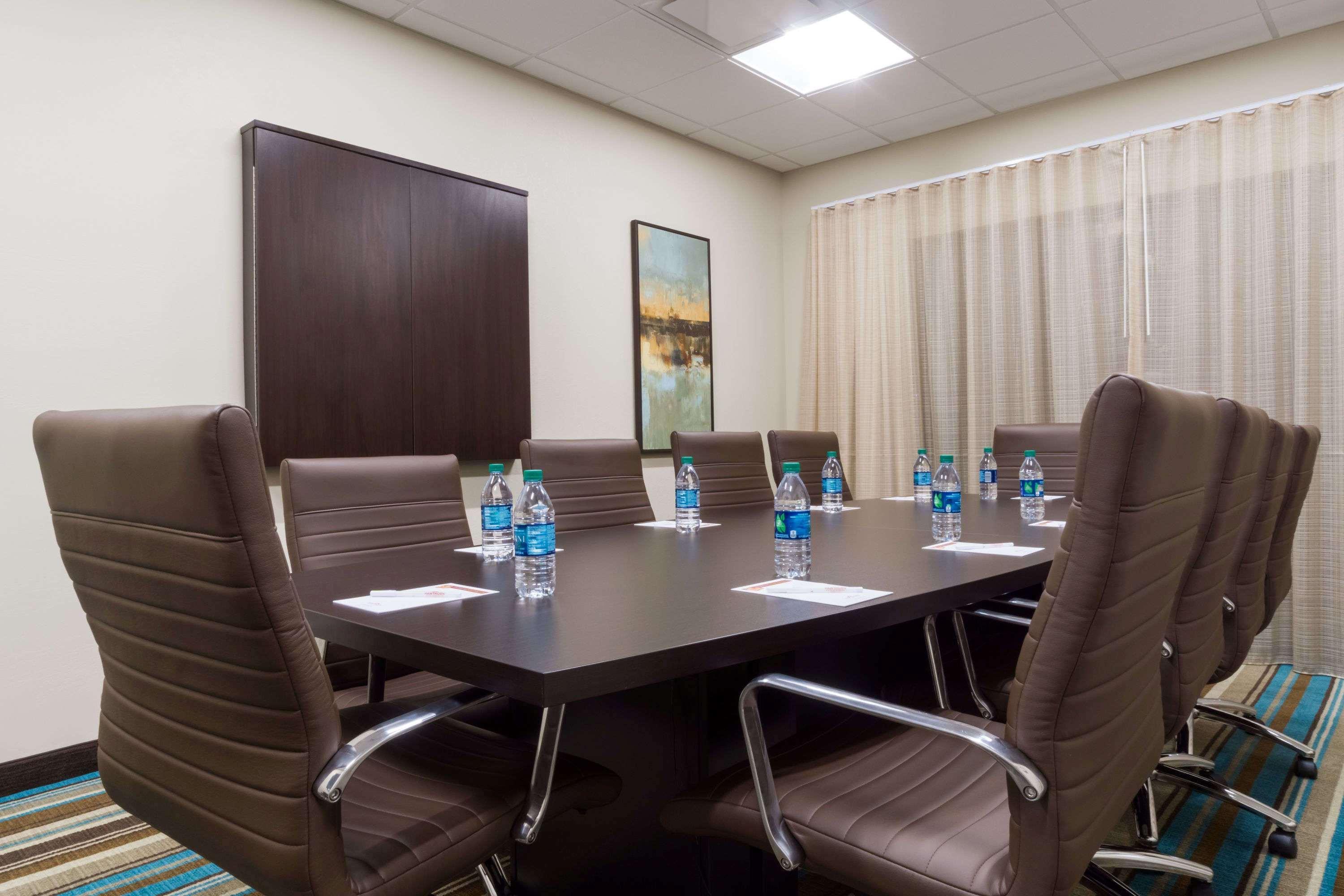 Hawthorn Suites By Wyndham Wheeling At The Highlands Triadelphia Bagian luar foto