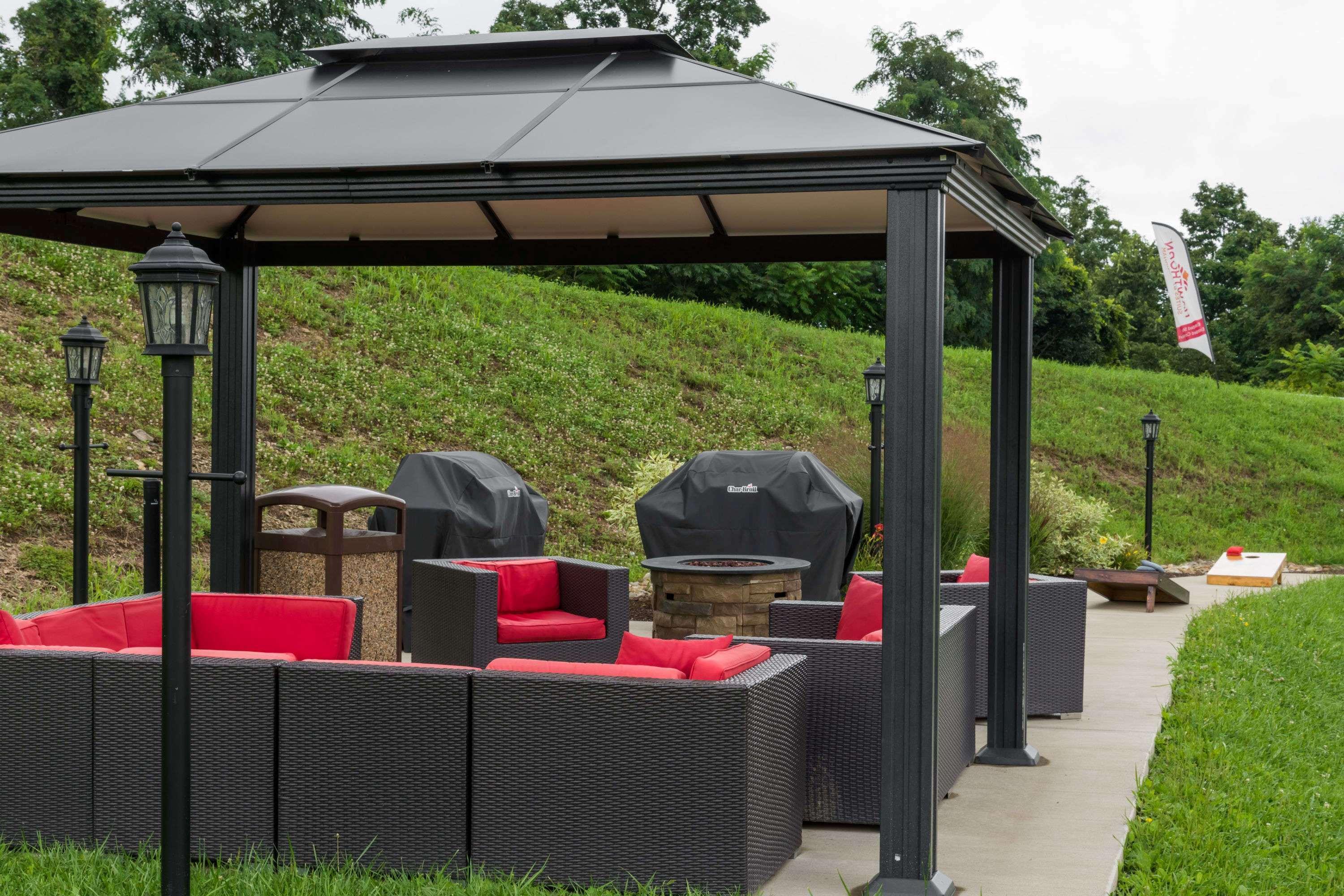 Hawthorn Suites By Wyndham Wheeling At The Highlands Triadelphia Bagian luar foto